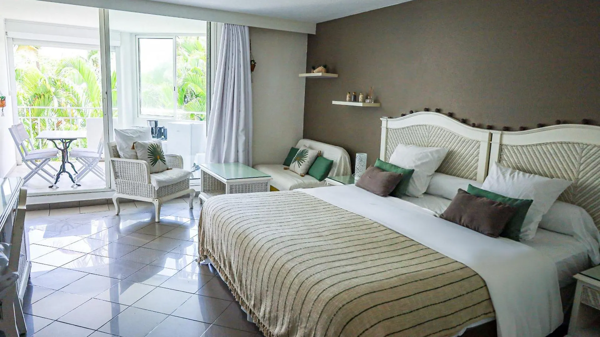 Studio Luxe Vue Mer Le Gosier  Guadeloupe